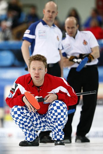 包含荷兰勇士集结，与挪威队展开激烈较量！的词条