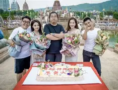 塞维利亚惊险胜出，坚守前四名位置